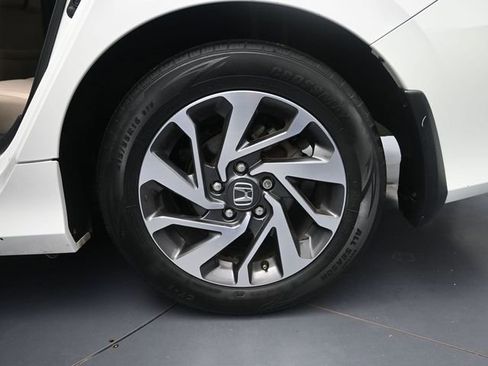 Used 2018 Honda Civic EX image 12