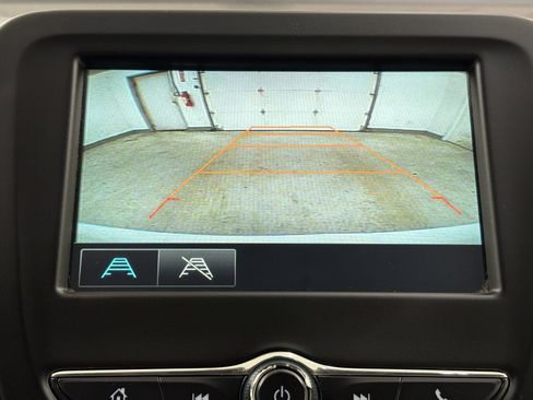 Used 2018 Chevrolet Equinox LS image 15