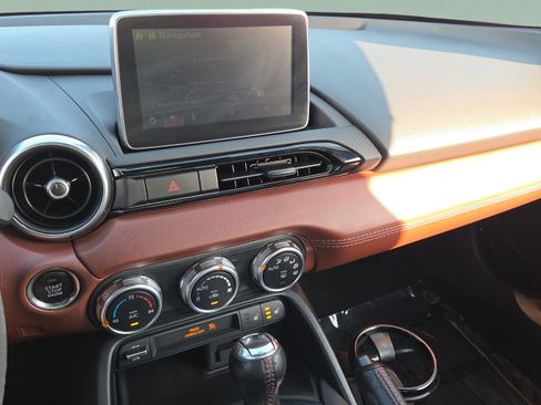 Used 2017 MAZDA MX-5 Miata RF Grand Touring RWD image 23