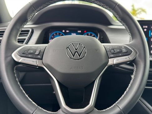 New 2026 Volkswagen Atlas Cross Sport SE FWD image 23