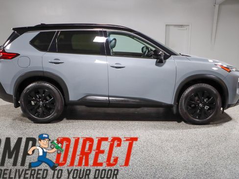 Used 2023 Nissan Rogue SV w/ SV Premium B Package FWD image 6
