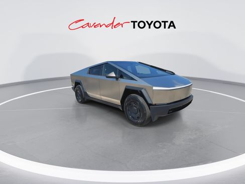 Used 2026 Tesla Cybertruck AWD Crew Cab image 2