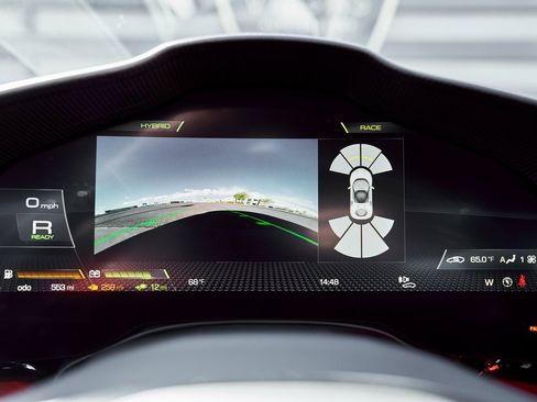 Used 2023 Ferrari SF90 Stradale Base image 68