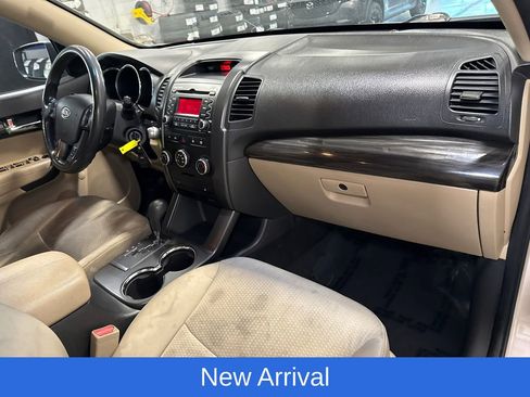 Used 2011 Kia Sorento LX w/ Convenience Pkg AWD/4WD image 17
