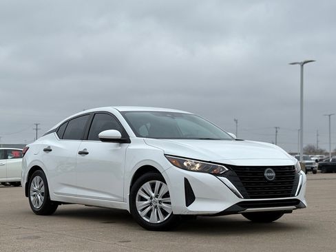 Certified 2025 Nissan Sentra S image 2