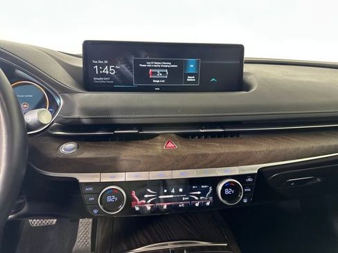 Used 2023 Genesis G80 image 21