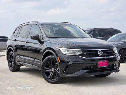 Used 2024 Volkswagen Tiguan SE R-Line FWD image 3