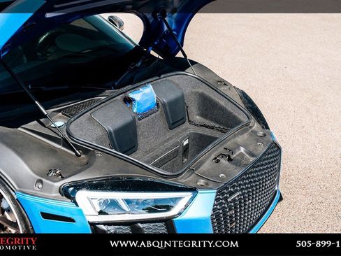 Used 2017 Audi R8 V10 w/ Carbon Exterior Package image 50