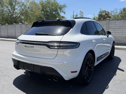 Certified 2025 Porsche Macan GTS image 6