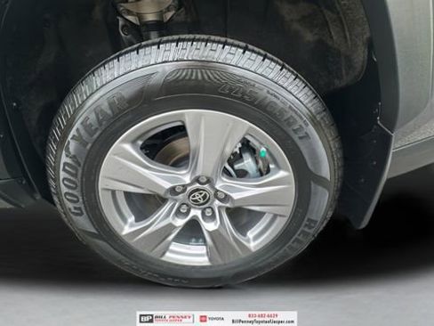 Used 2024 Toyota RAV4 LE image 18