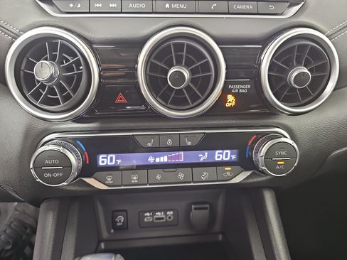 Used 2025 Nissan Sentra SV w/ All-Weather Package FWD image 30