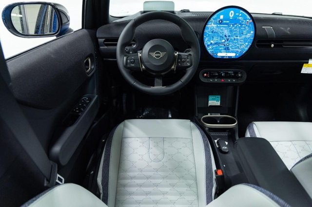 Certified 2026 MINI Cooper 4-Door Hardtop FWD image 3
