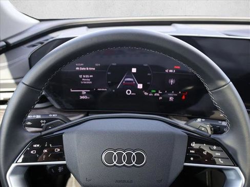 Certified 2025 Audi Q5 Premium w/ Convenience Package AWD/4WD image 15