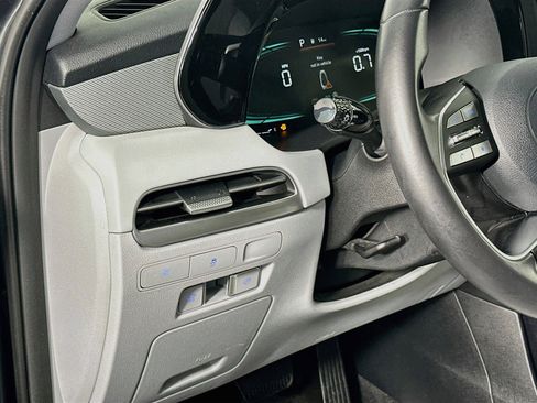 Used 2025 Hyundai Palisade SEL FWD image 17