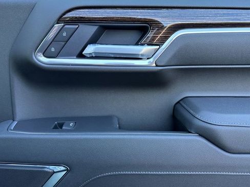 New 2026 GMC Sierra 1500 SLE w/ Preferred Package image 19