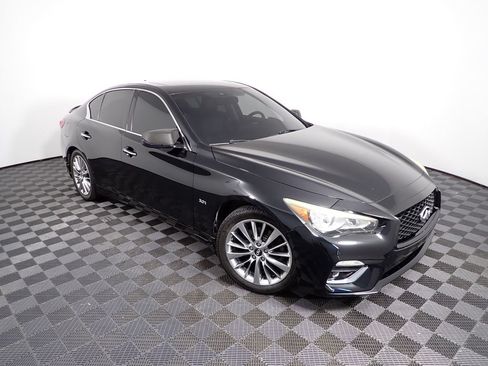 Used 2018 INFINITI Q50 Luxe w/ Sensory Package (Luxe) AWD/4WD image 7