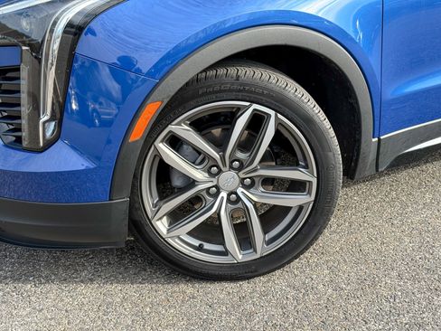 Used 2023 Cadillac XT4 Sport w/ Cold Weather Package image 10