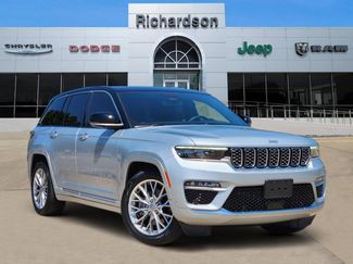 Used 2022 Jeep Grand Cherokee Summit AWD/4WD video 1