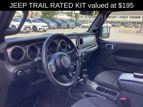 Used 2021 Jeep Wrangler Unlimited Sport AWD/4WD image 10