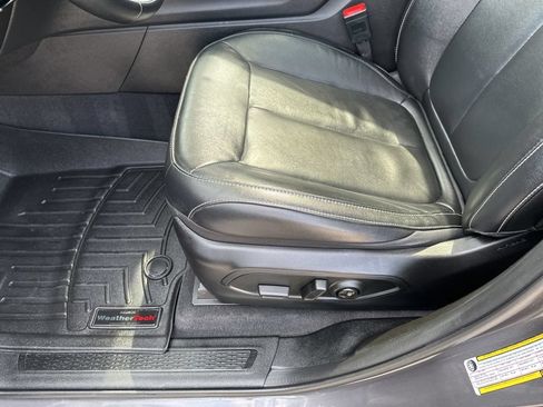 Used 2022 Jeep Grand Cherokee L Limited AWD/4WD image 26