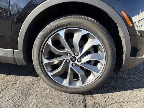 Certified 2022 Lincoln Nautilus Reserve w/ Luxury Package image 33