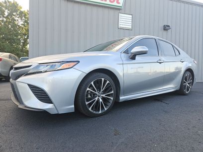 Used 2019 Toyota Camry SE w/ Carpet Mat Package