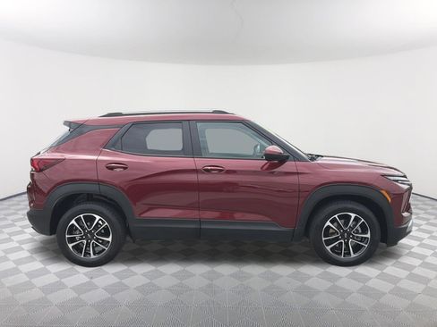 Used 2025 Chevrolet TrailBlazer LT FWD image 18