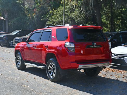 Certified 2023 Toyota 4Runner TRD Off-Road Premium image 3