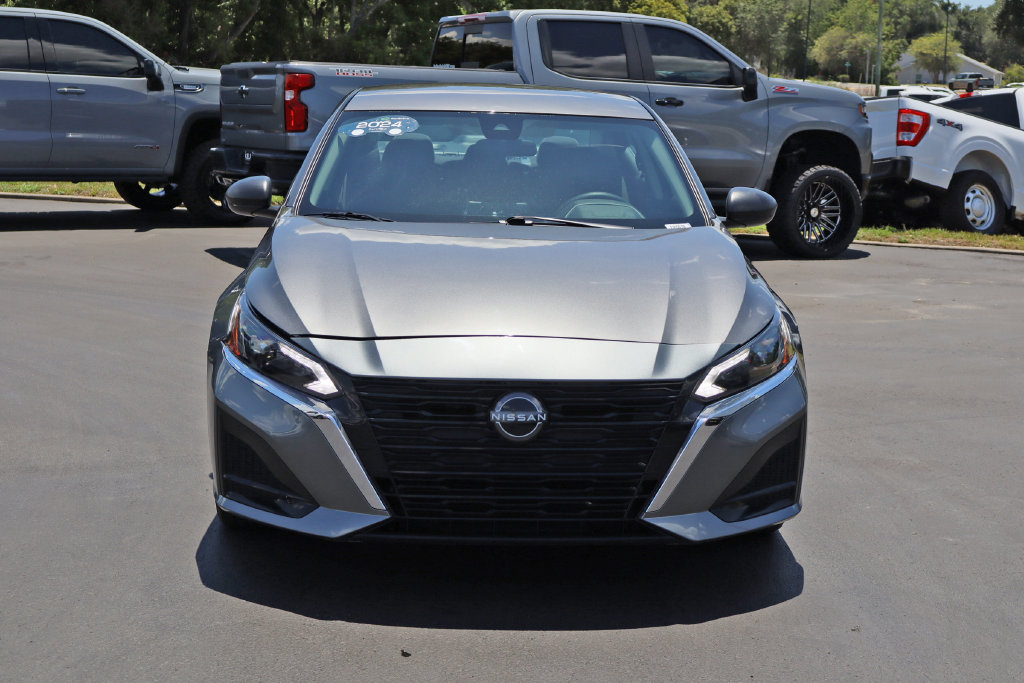 Used 2024 Nissan Altima 2.5 SV FWD image 4
