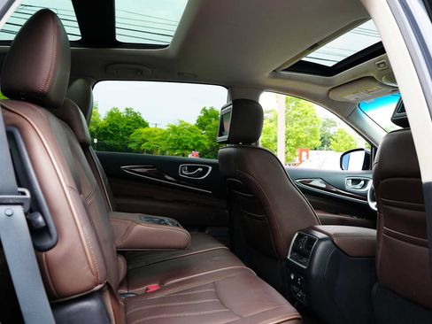 Used 2013 INFINITI JX35 AWD w/ Premium Pkg image 32