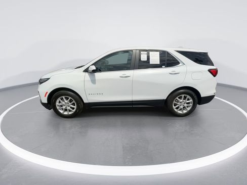Used 2024 Chevrolet Equinox LT w/ Driver Convenience Package AWD/4WD image 5