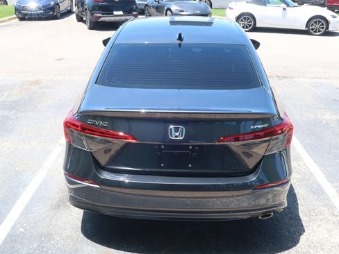 Used 2024 Honda Civic Sport image 11