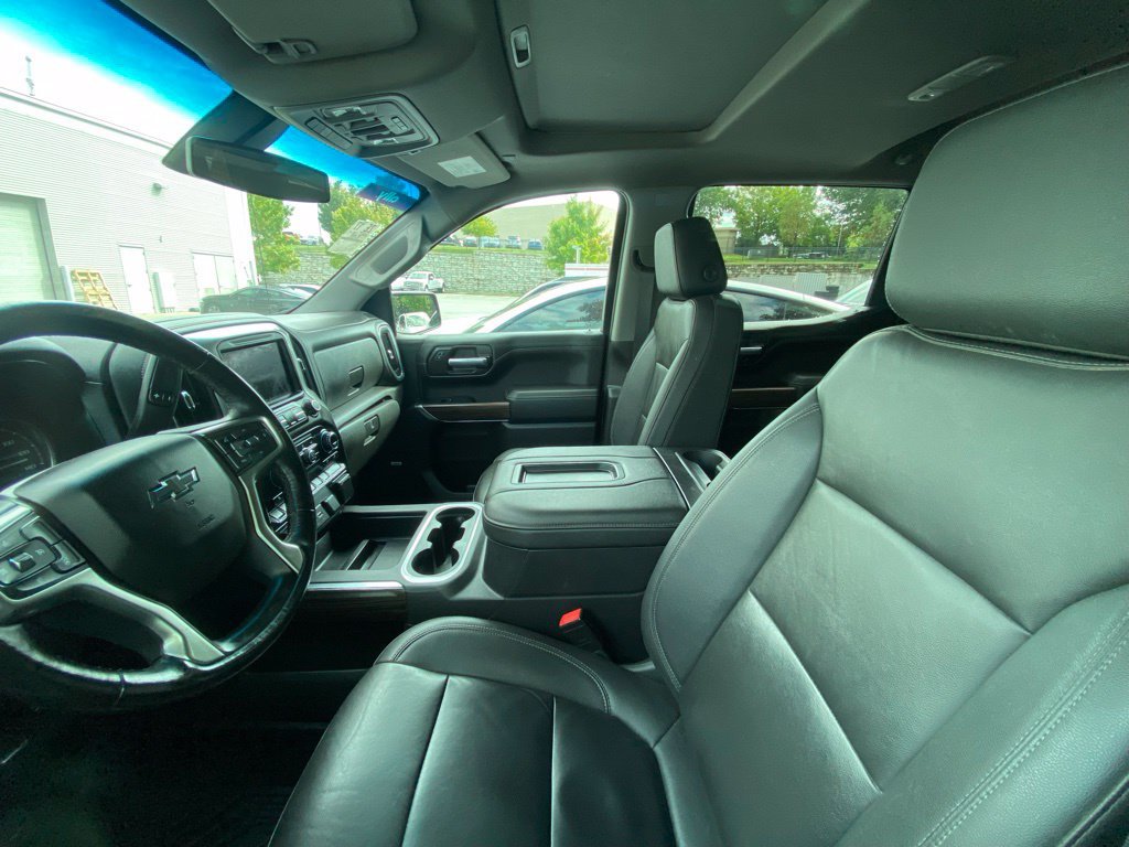 Used 2021 Chevrolet Silverado 1500 LT Trail Boss w/ Convenience Package II AWD/4WD image 6