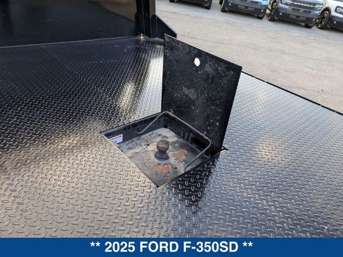 Used 2025 Ford F350 XL w/ XL Chrome Package image 13