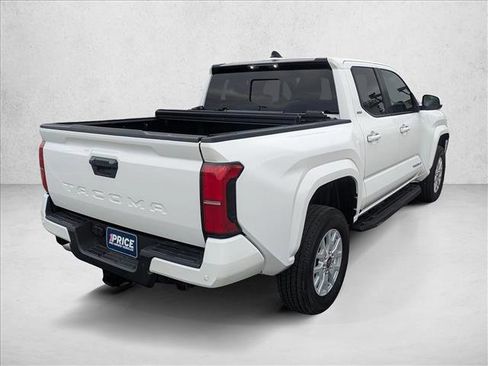 Used 2024 Toyota Tacoma SR5 w/ SR5 Upgrade Package image 5