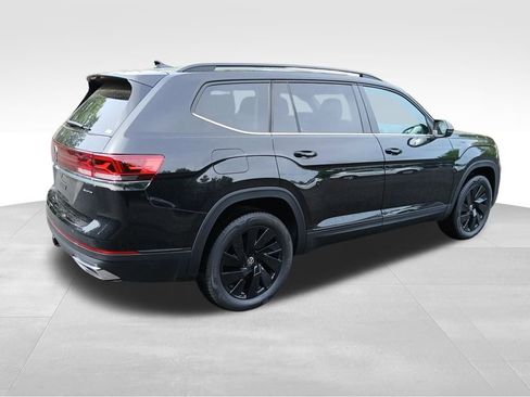 New 2025 Volkswagen Atlas SE image 5