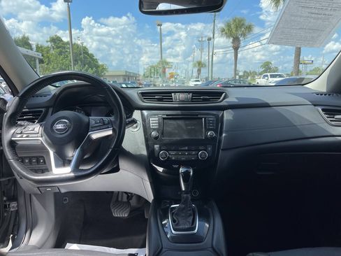 Used 2019 Nissan Rogue SL FWD image 8