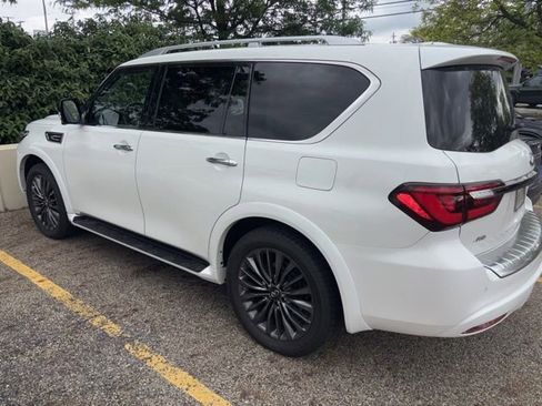 Used 2023 INFINITI QX80 Premium Select w/ Cargo Package AWD/4WD image 2