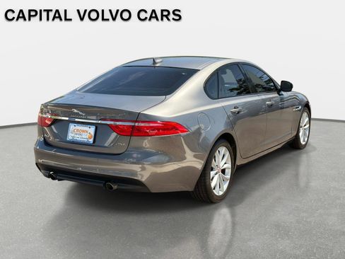 Used 2018 Jaguar XF Premium RWD image 5