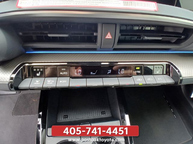 New 2027 Toyota Prius FWD image 26