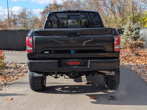 Used 2020 Nissan Titan PRO-4X w/ Pro-4x Convenience Package image 4