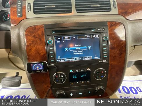 Used 2011 Chevrolet Tahoe LTZ RWD image 34