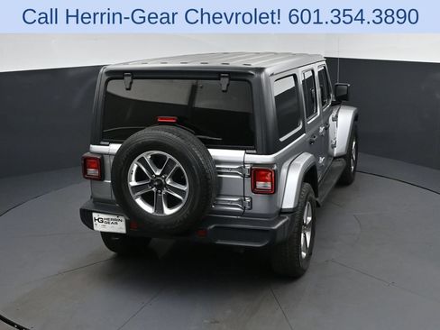 Used 2021 Jeep Wrangler Unlimited Sahara AWD/4WD image 34