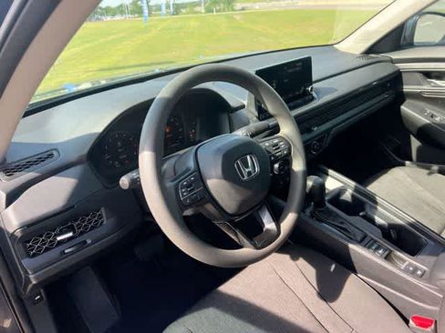 Used 2023 Honda Accord EX image 15