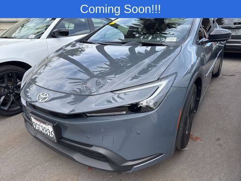 Used 2023 Toyota Prius LE image 1