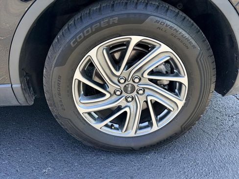 Used 2023 Lincoln Aviator 2WD w/ Elements Package image 15