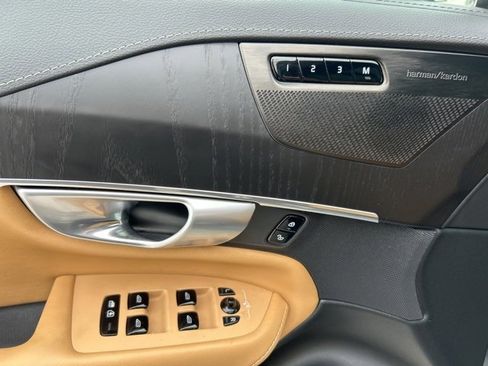 Used 2024 Volvo XC90 B6 Ultimate w/ Lounge Package image 26