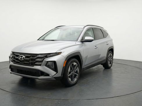 Used 2025 Hyundai Tucson SEL image 3