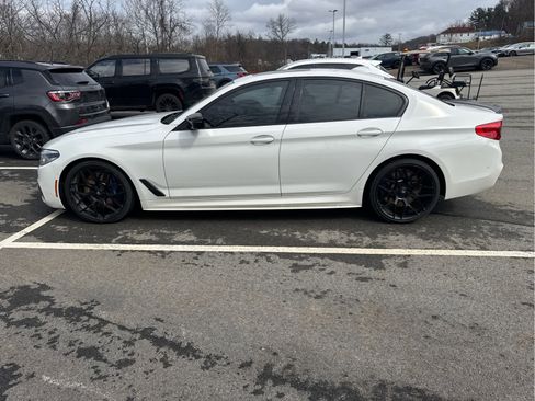 Used 2020 BMW M550i xDrive M550i xDrive w/ Executive Package image 2