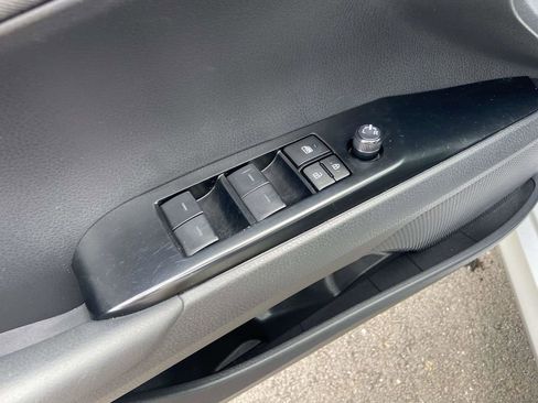 Used 2025 Toyota Camry LE image 18